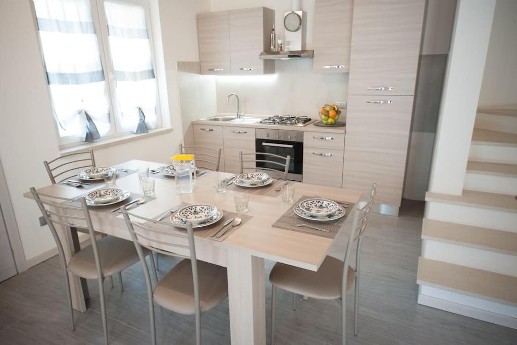 Casa Gemma - Big Family House With Free Parking Apartment San Giovanni Lupatoto Exterior foto