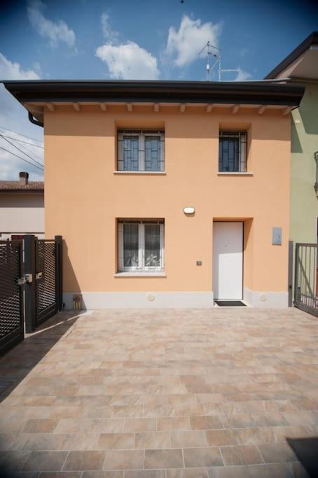 Casa Gemma - Big Family House With Free Parking Apartment San Giovanni Lupatoto Exterior foto