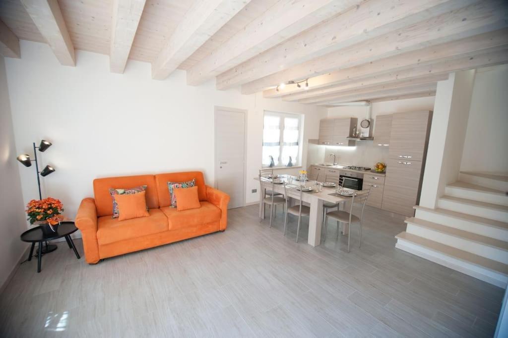 Casa Gemma - Big Family House With Free Parking Apartment San Giovanni Lupatoto Exterior foto